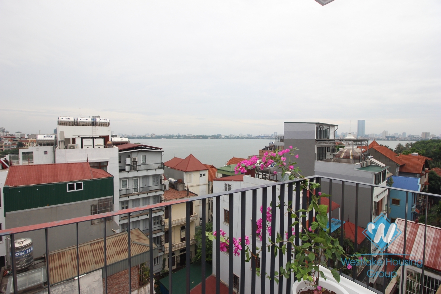 The 7-th floor apartment with large lakeview in Tay Ho, Hanoi